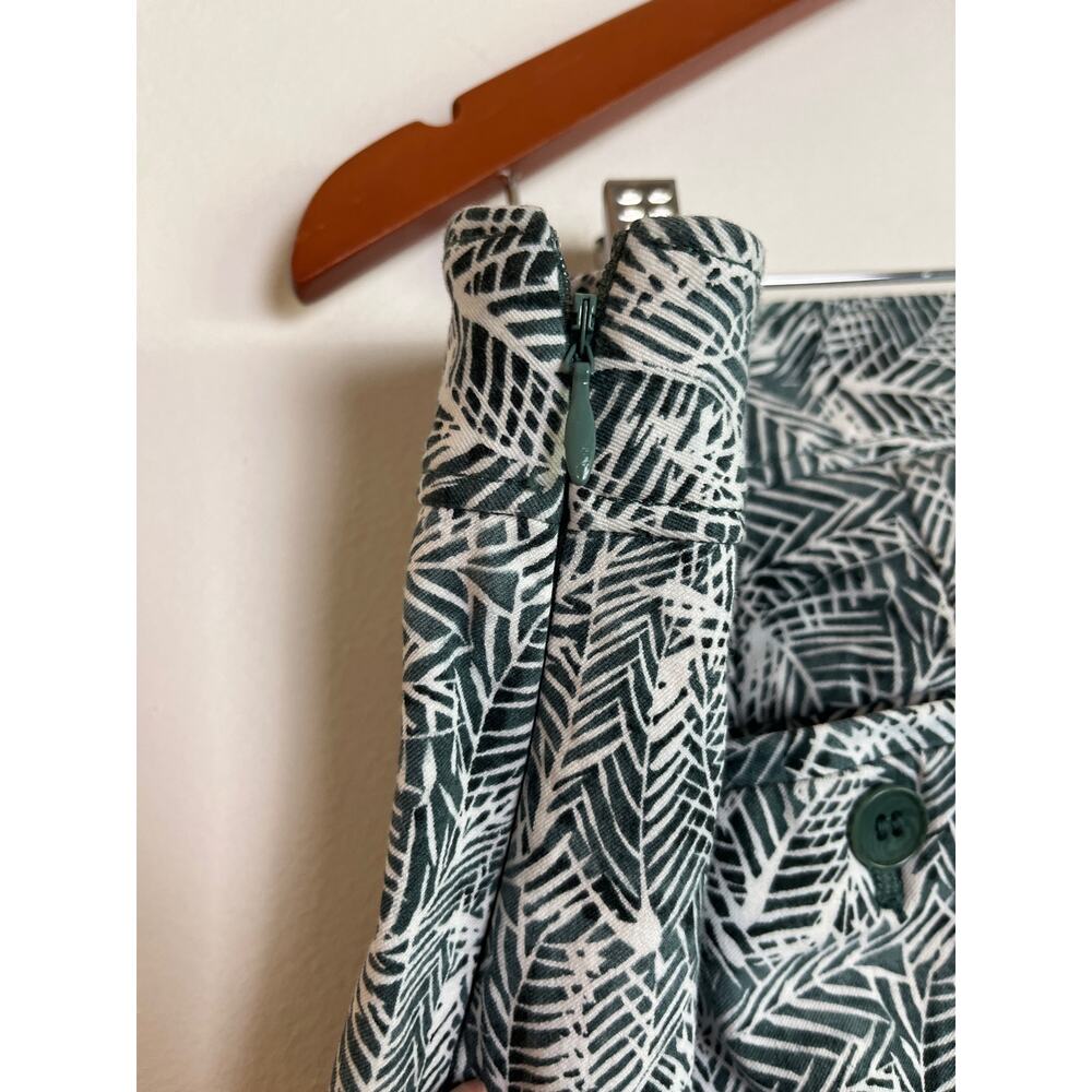 Talbots Chatham Curvy Palm Leaf Print Pants Size 16 Side Zip Stretch Straight - Picture 4 of 9